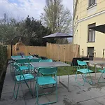 6Br Apartment / Shared Garden Near Lorenz Boehler & Danube