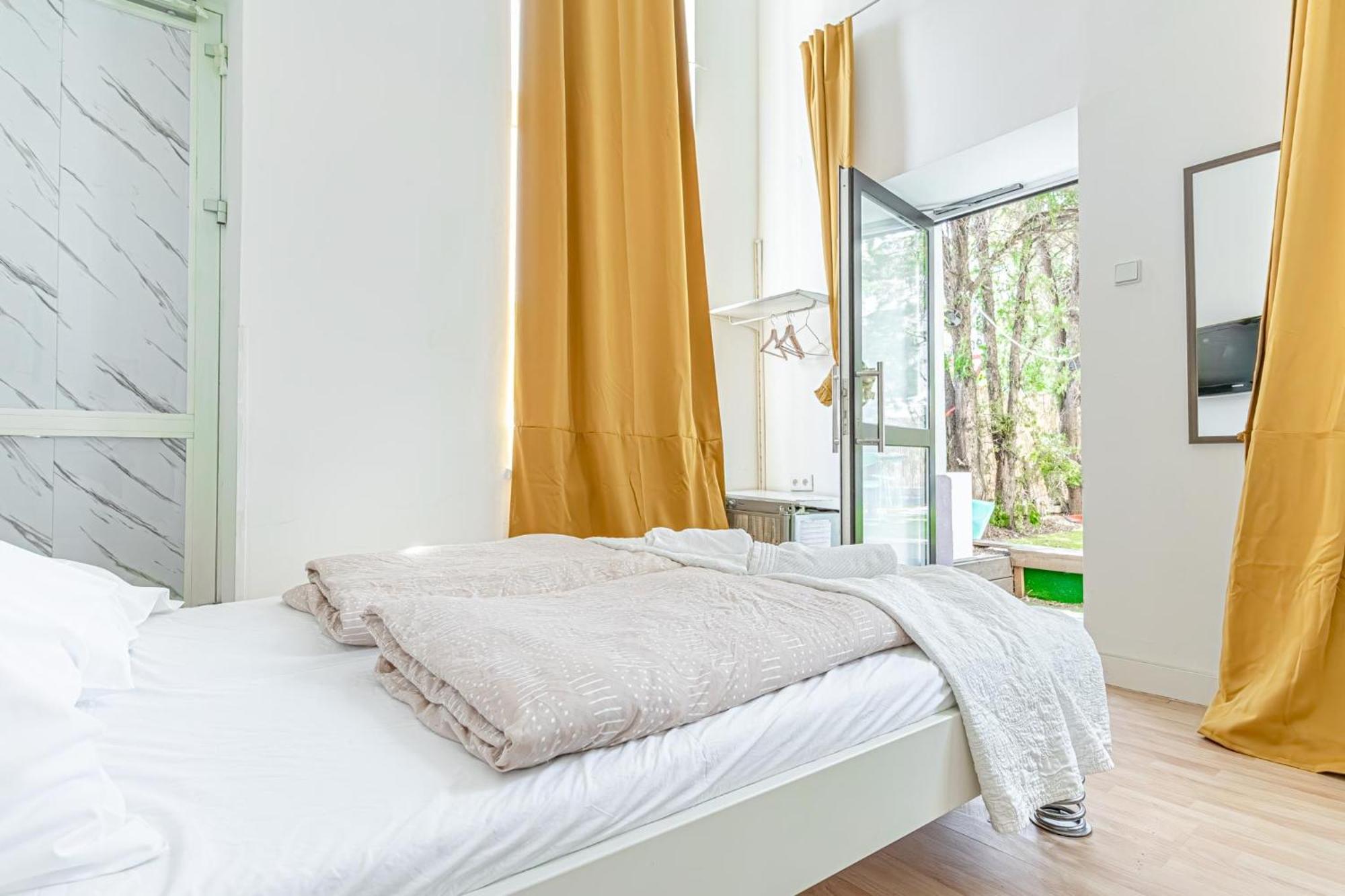 6br / Shared Garden Near Lorenz Boehler & Danube Appartement *