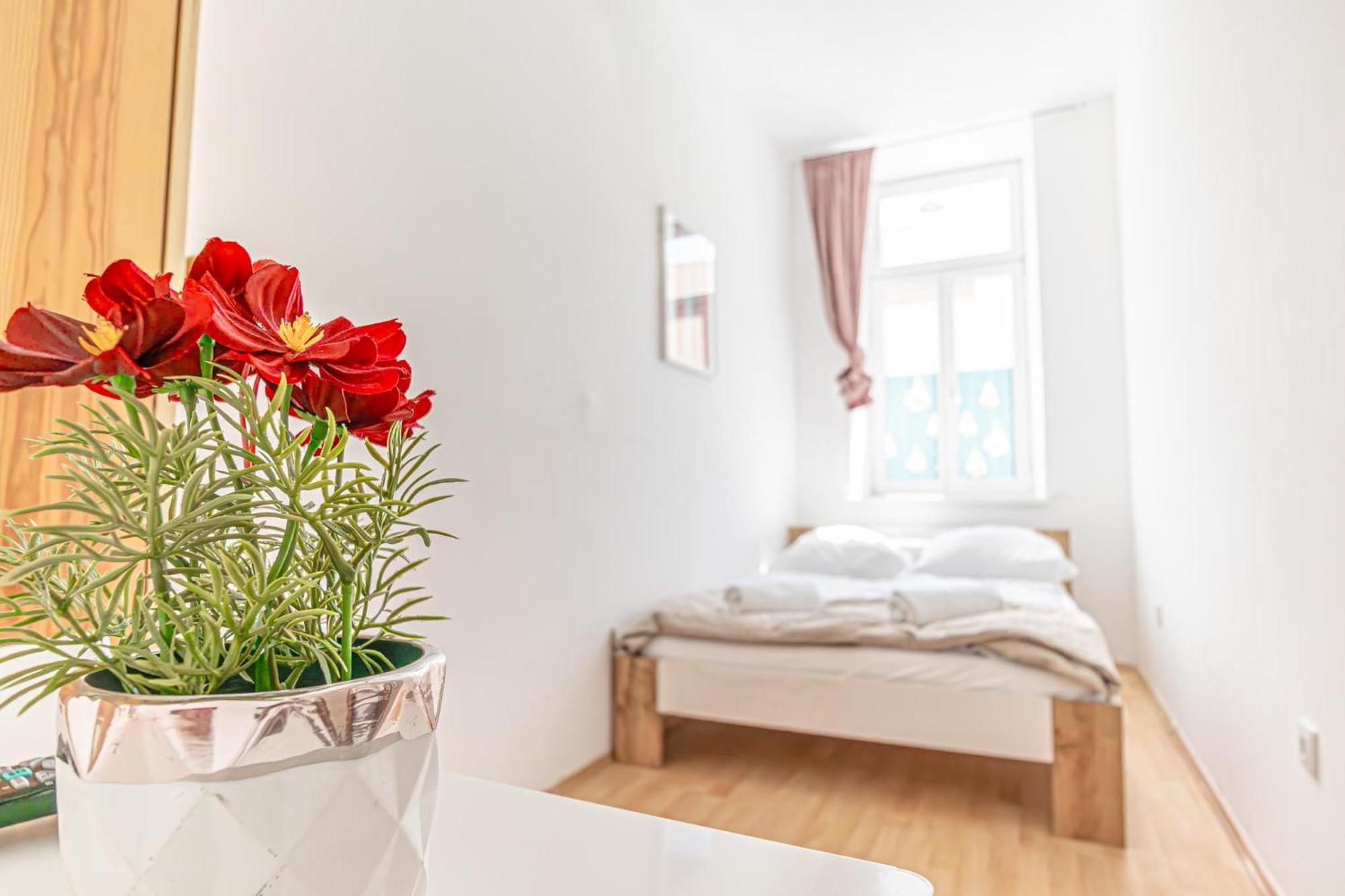 6br / Shared Garden Near Lorenz Boehler & Danube * Vienne