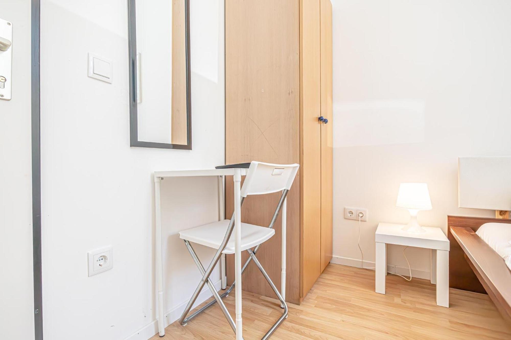 6br / Shared Garden Near Lorenz Boehler & Danube Appartement *