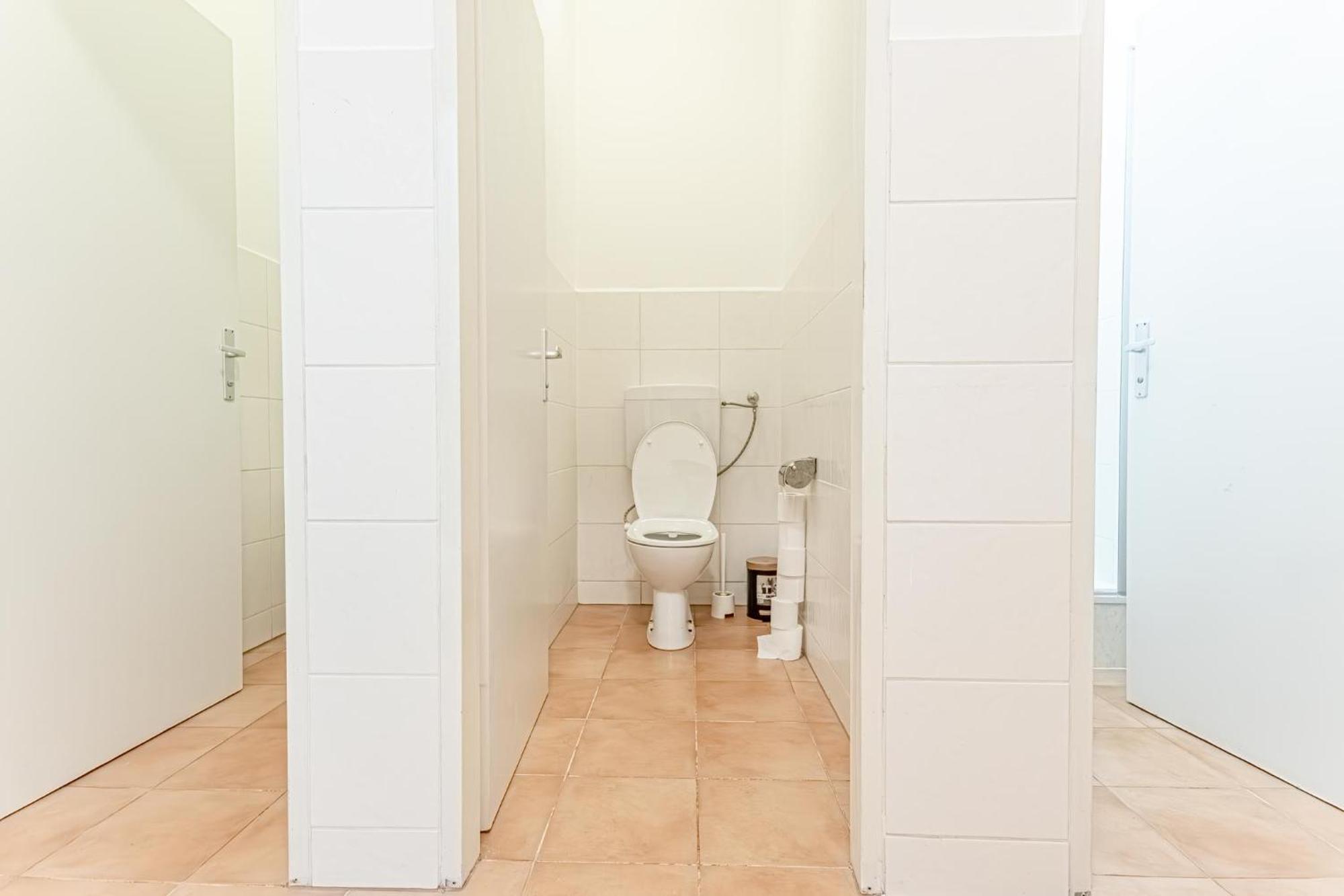 6br / Shared Garden Near Lorenz Boehler & Danube Appartement *